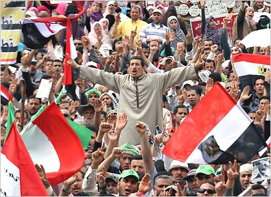 Egipt: Creştinii salută dizolvarea Parlamentului