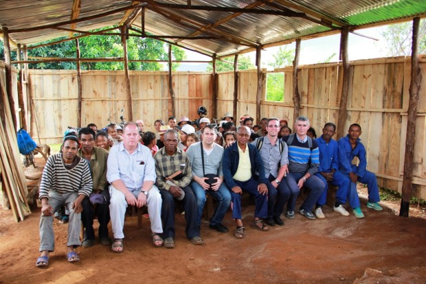 000 Biserica spre finalizare