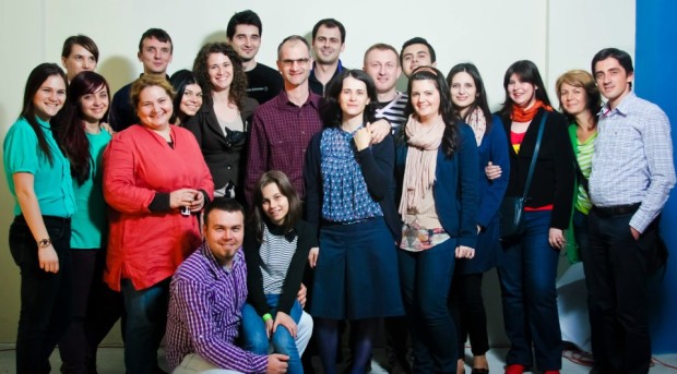 601817_554920477882243_442261353_n