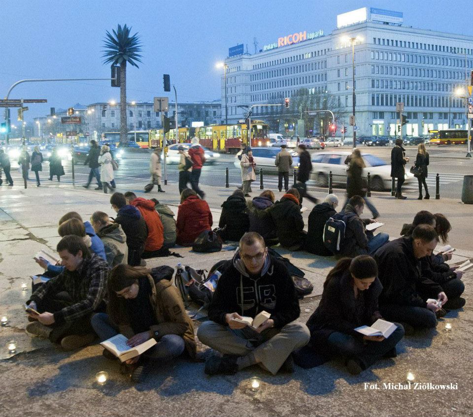 526522_295850010484188_2022804437_n