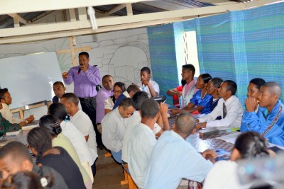 Cursuri la Școala Biblică Armata Adevărului