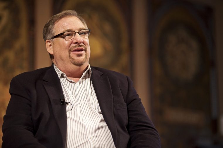 Rick Warren: Pornografia este otravă, numai oamenii fără înțelepciune se hrănesc cu gunoaie