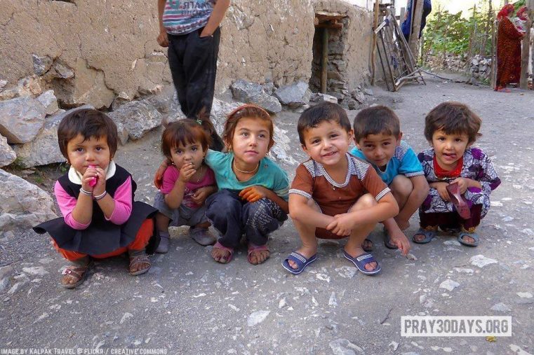 Ziua a 24-a: Uzbecii din Tadjikistan