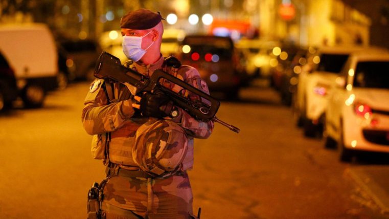 Lyon, Franța: preot ortodox împușcat în fața unei Biserici, atacatorul a reușit să fugă