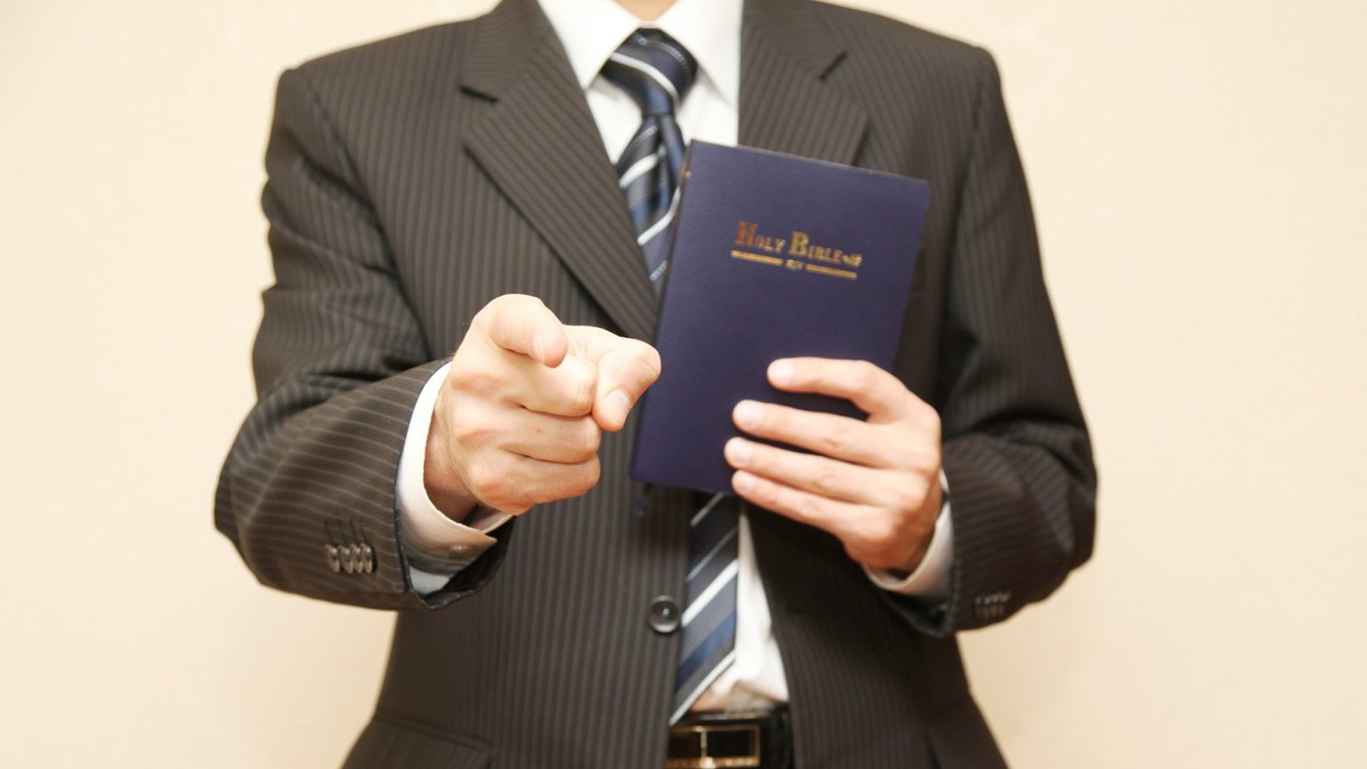 Autorităţile din Danemarca ar putea obliga bisericile să le pună la dispoziție predicile