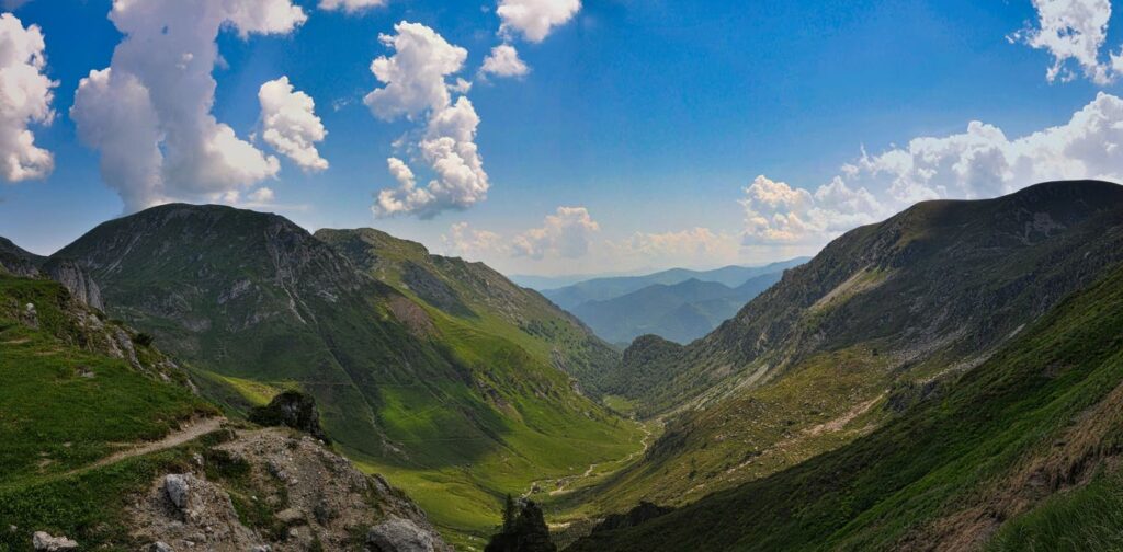 Anul 2021 se îndreptă spre apus…